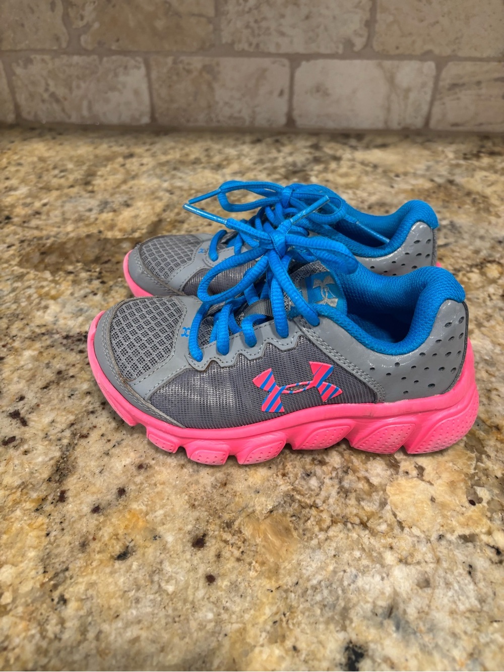 Under Armour Girls 11 Assert 6 Blue Pink Sneakers Lace Up